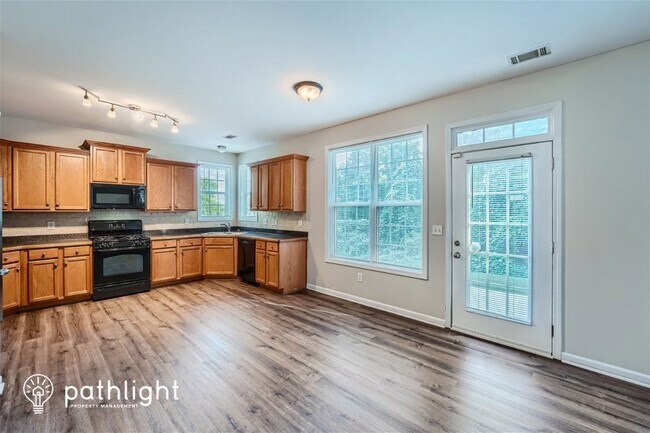 Foto del edificio - 5701 Gordon Park Ct