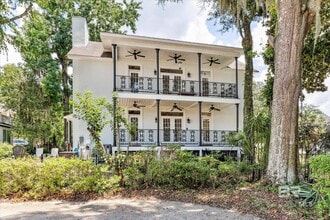 Building Photo - 6363 D'Olive Ct