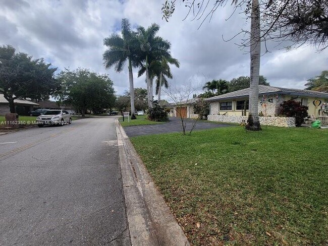 Building Photo - 9973 NW 19th St  1 Coral Springs Fl 33071