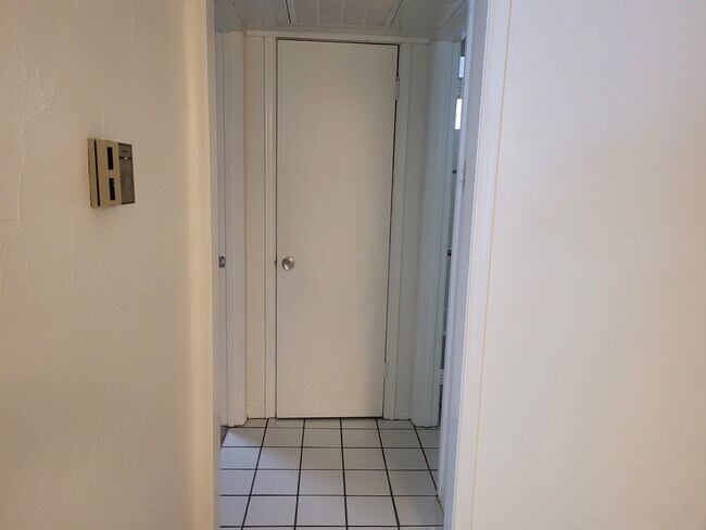 Building Photo - 4405 McKinney Ave