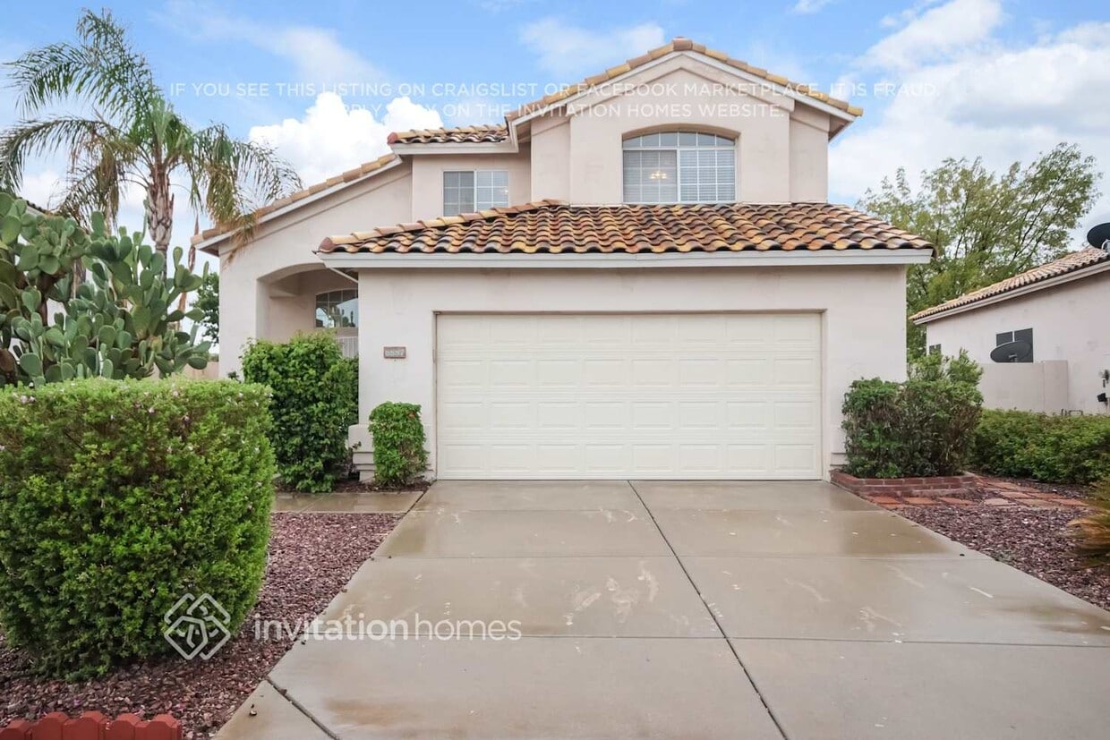 Primary Photo - 6887 W Via Del Sol Dr