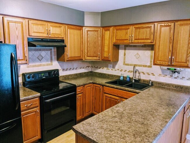 Building Photo - Two Story Cudahy Condo