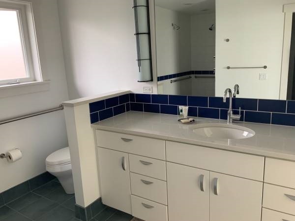 Bathroom - 2930 Evergreen Dr