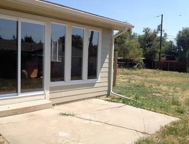 Building Photo - 5840 Newport St