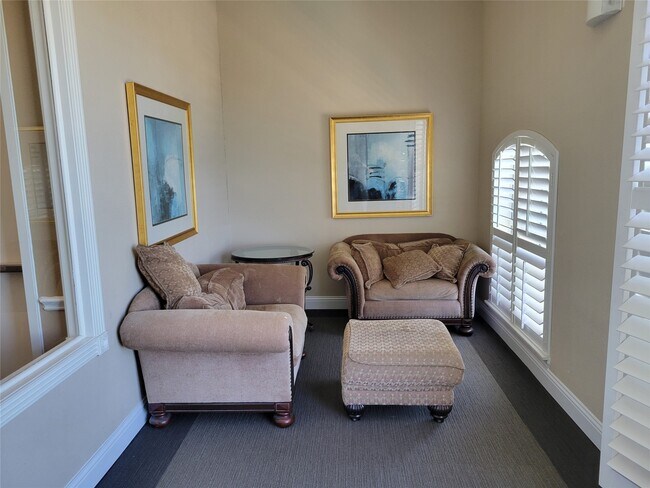 Foto del edificio - 7575 Kirby Dr