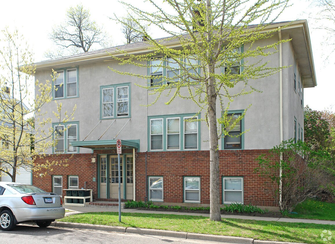Primary Photo - SHIELDS APARTMENTS