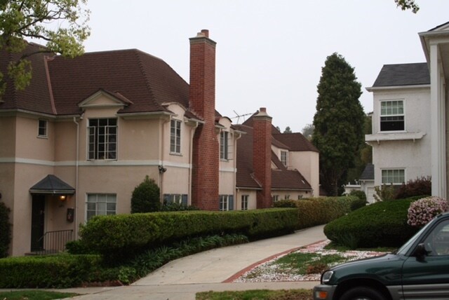 Building Photo - 645 Midvale Ave