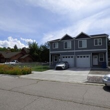 Building Photo - 2213 S 9th St W