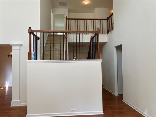 Building Photo - 3355 Earhart Way