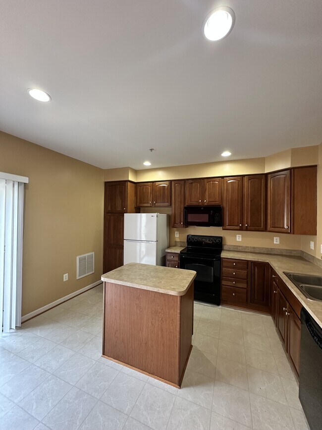 Foto del edificio - 5302 Talladega Ct