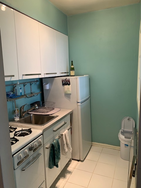 Foto del edificio - 321 E 71st St