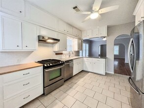 Building Photo - 4035 Michaux St