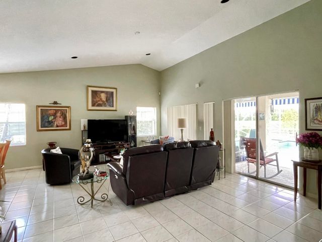 Foto del edificio - 2701 Neaton Ct