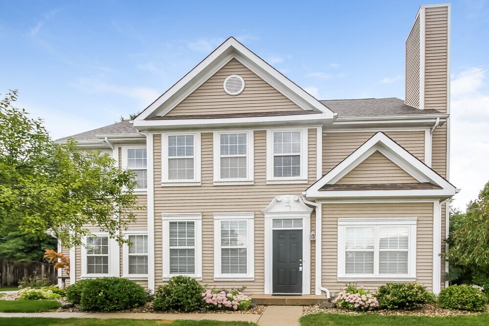 Foto principal - 100 Bradford Ct