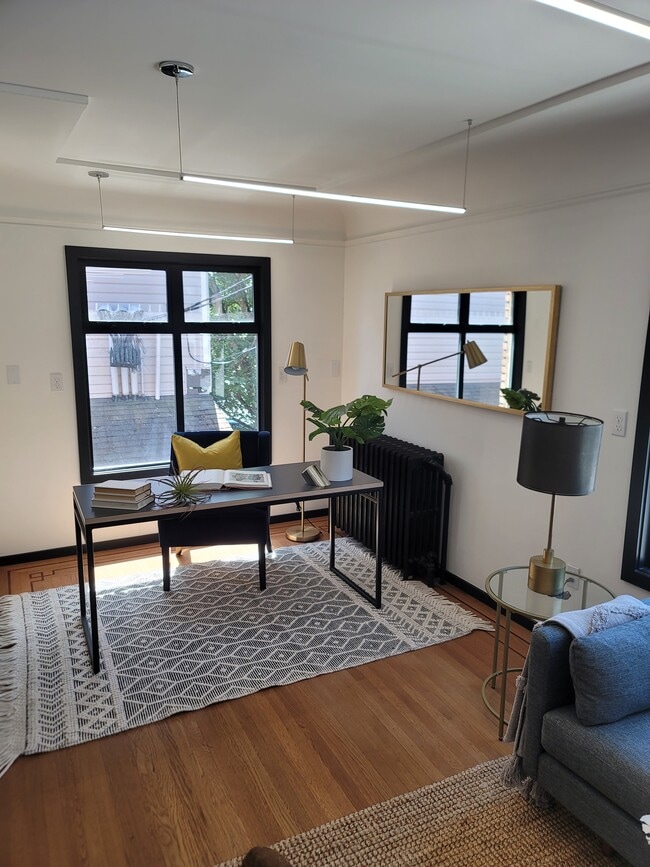 1628 Dexter Ave N Unit A, Seattle, WA 98109 Apartments in Seattle, WA