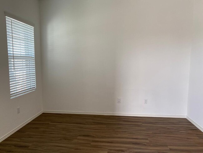 Foto del edificio - 153 Cherry Ridge Rd