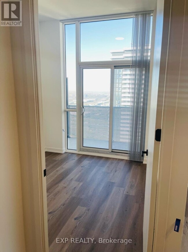 Building Photo - 28 Interchange Wy