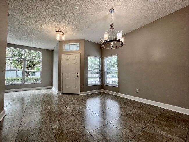 Building Photo - Lake Nona ~ Newly Renovated 4 bed / 2 bath...