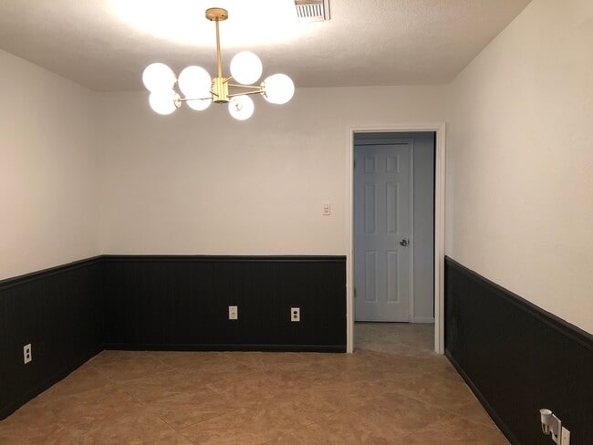 Building Photo - 11511 Kirkvalley Dr