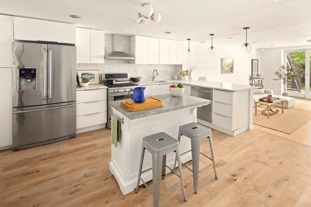 Foto del edificio - 3 bedroom in Brooklyn NY 11231