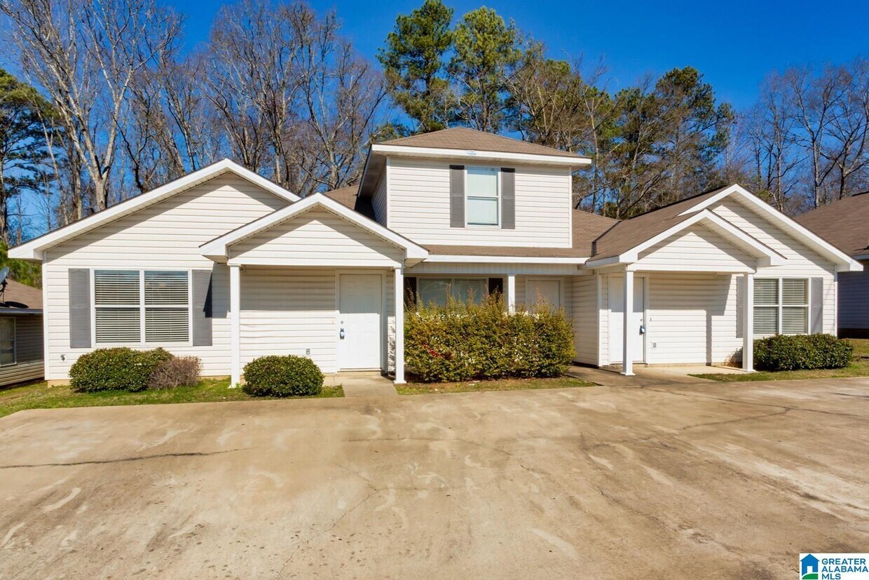 Foto principal - 187 Jackson Ln
