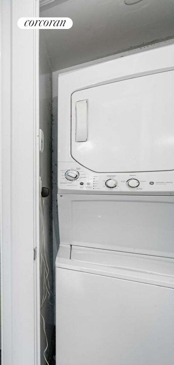 Foto del edificio - 23-33-33 31st Rd