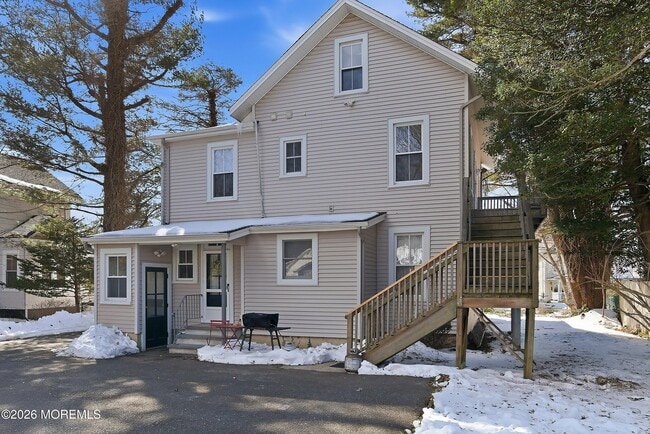 Foto del edificio - 94 Branch Ave