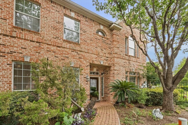 Building Photo - 13507 Brookbluff Ln