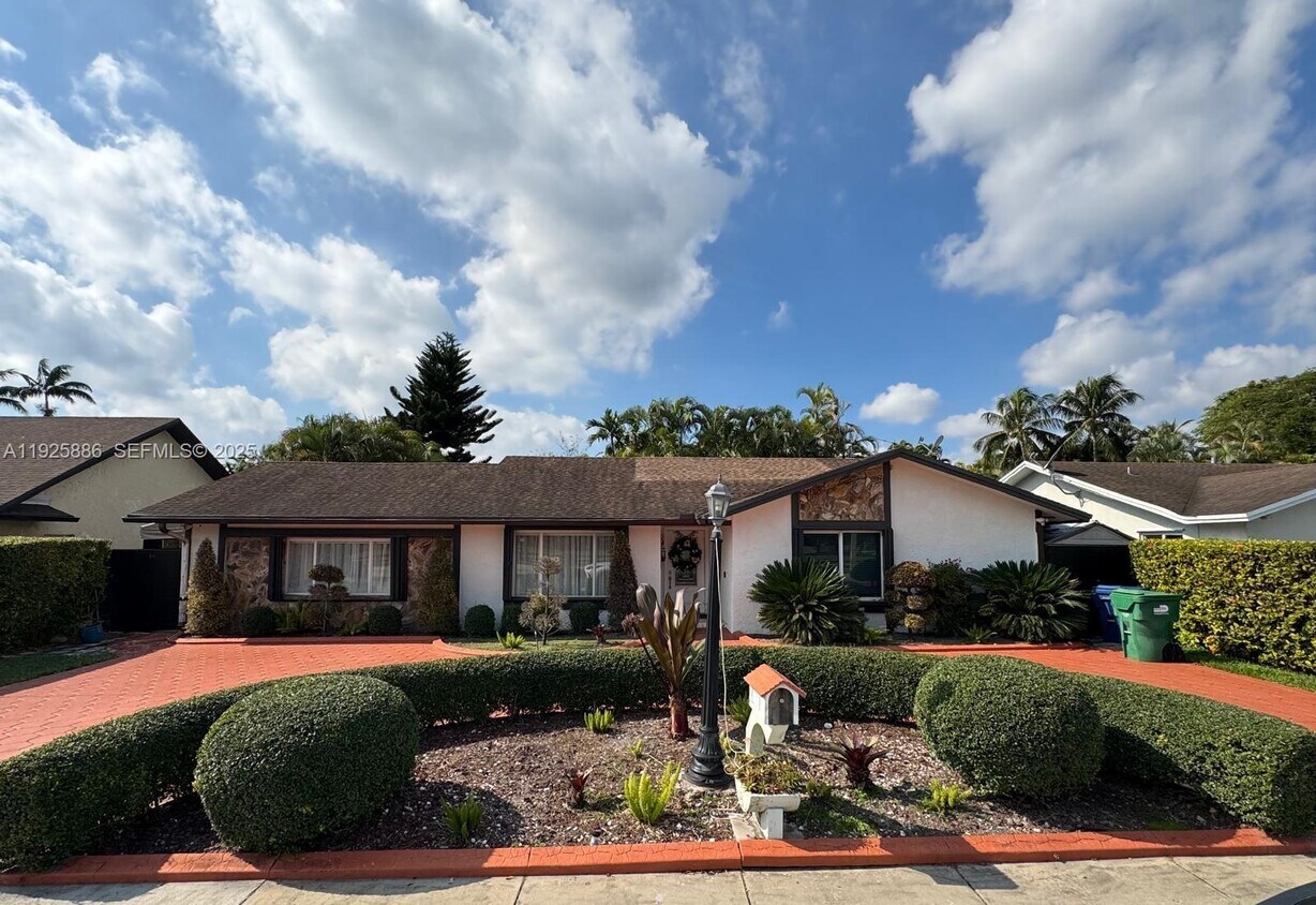 Foto principal - 9412 SW 127th Ave