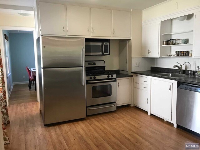 Building Photo - 16-18-18 Well Dr
