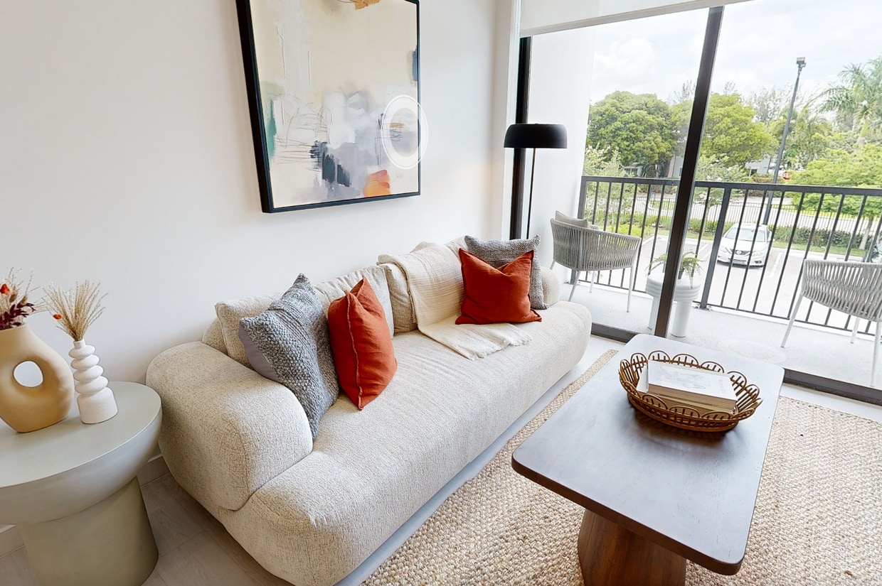 Photo - Laguna Gardens Apartments