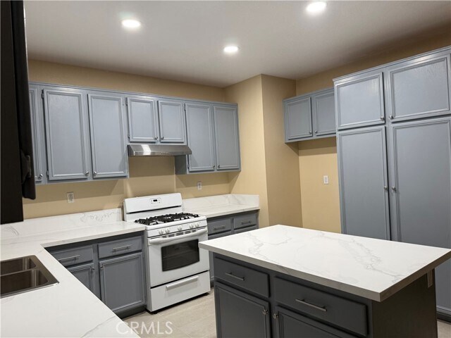 Foto del edificio - 42171 Orange Blossom Dr
