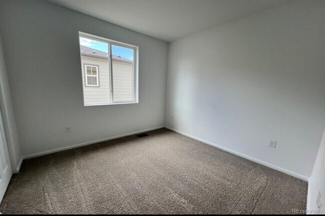 Foto del edificio - 21191 E 67th Ave