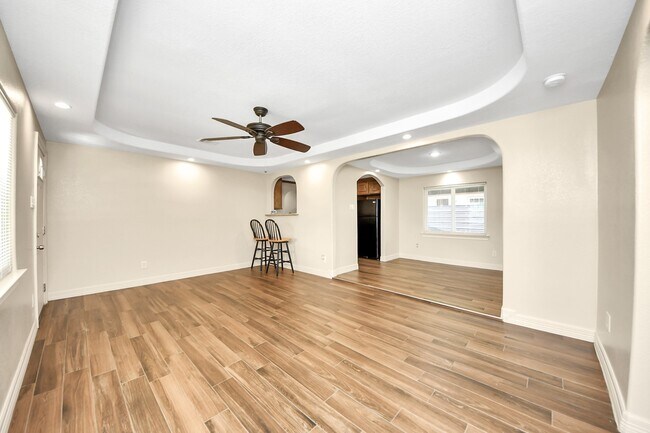 Foto del edificio - 8925 Homewood Ln