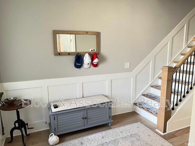 Foto del edificio - 5807 Abingdon Ridge Pl