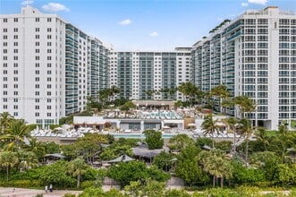 Building Photo - 2301 Collins Ave