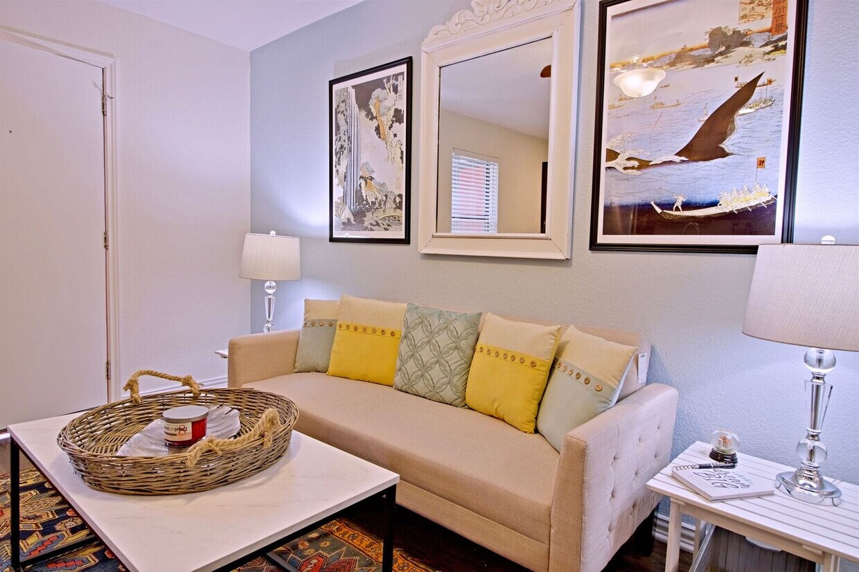 Foto principal - 3914 Bowser Ave