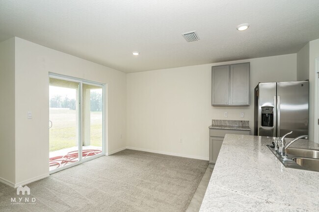 Foto del edificio - 6496 SE 4th Ln