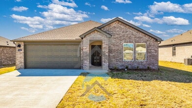 Building Photo - 114 E Sunbelt Ct