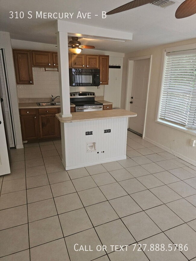 Photo - 310 S Mercury Ave Apartment