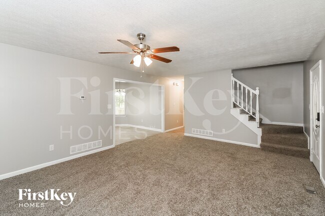 Building Photo - 95 Glenwood Ct