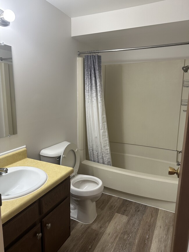 Foto del edificio - Worthington Court Apartments