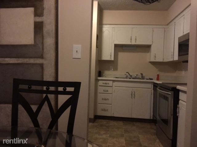 Foto del edificio - 9805 E 61st St