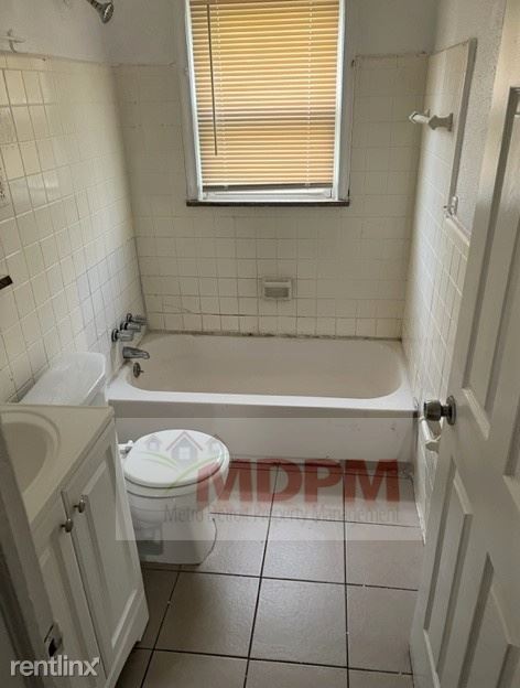 Foto del edificio - 4 br, 1 bath House - 20231 Evergreen Rd