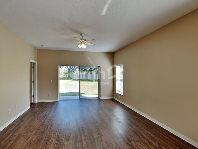 Building Photo - 7838 Bristol Park Drive