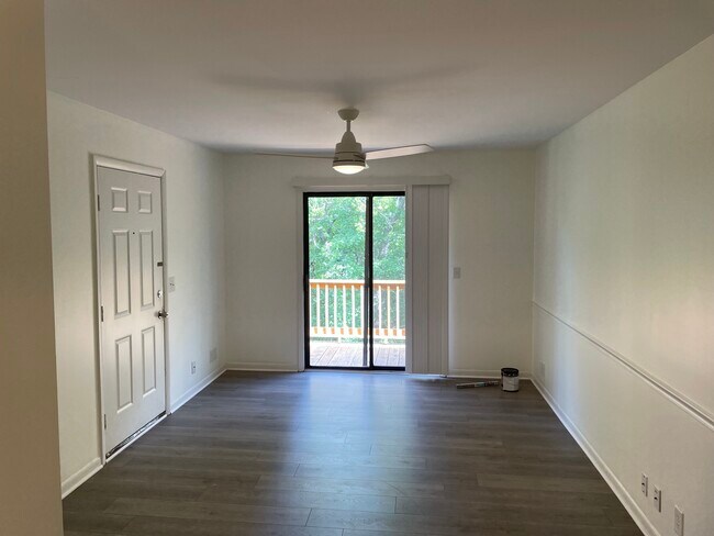 Building Photo - 514 N Petway St