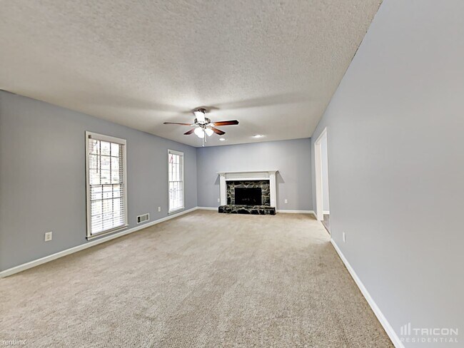 Building Photo - 127 Edgar Ct