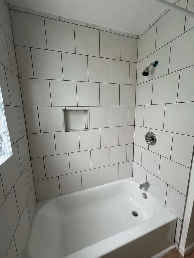 Photo - 3203 Tytus Ave Apartment