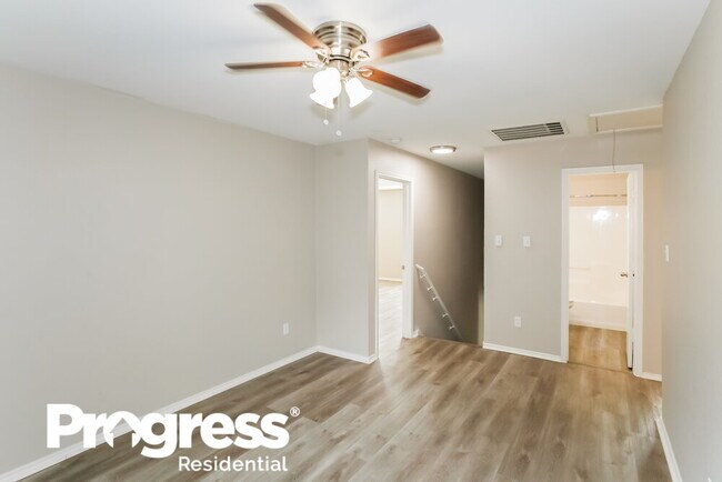 Foto del edificio - 1561 Sunny Meadow Rd