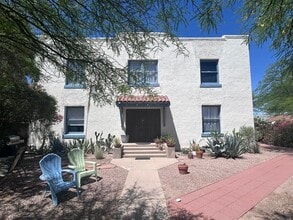 Building Photo - 150 E 16th St
